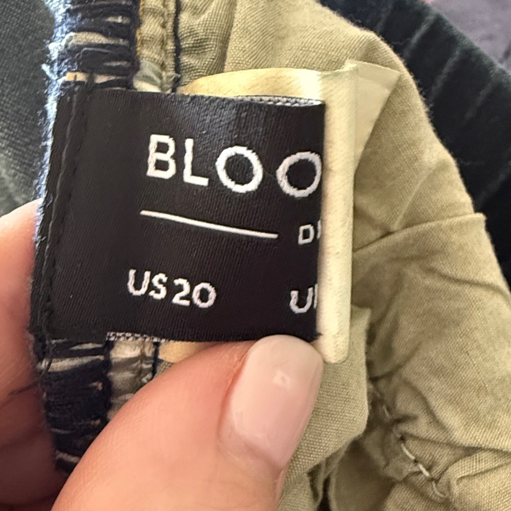 Like New BloomChic Pull-On Jeans - Picture 7 of 8